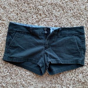 AE Black Shorts Size 6